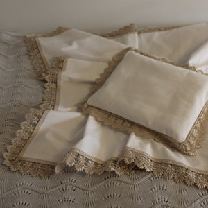 Wrap & Pillow Set
